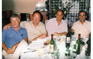30 - En el restaurante Oasis - 2001